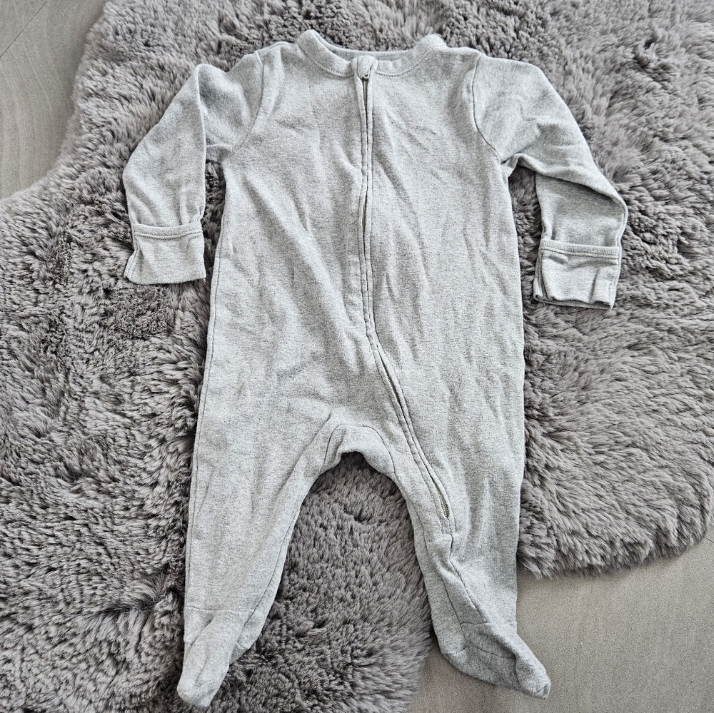 COPY - Old Navy - 100% Cotton Footies in Gray